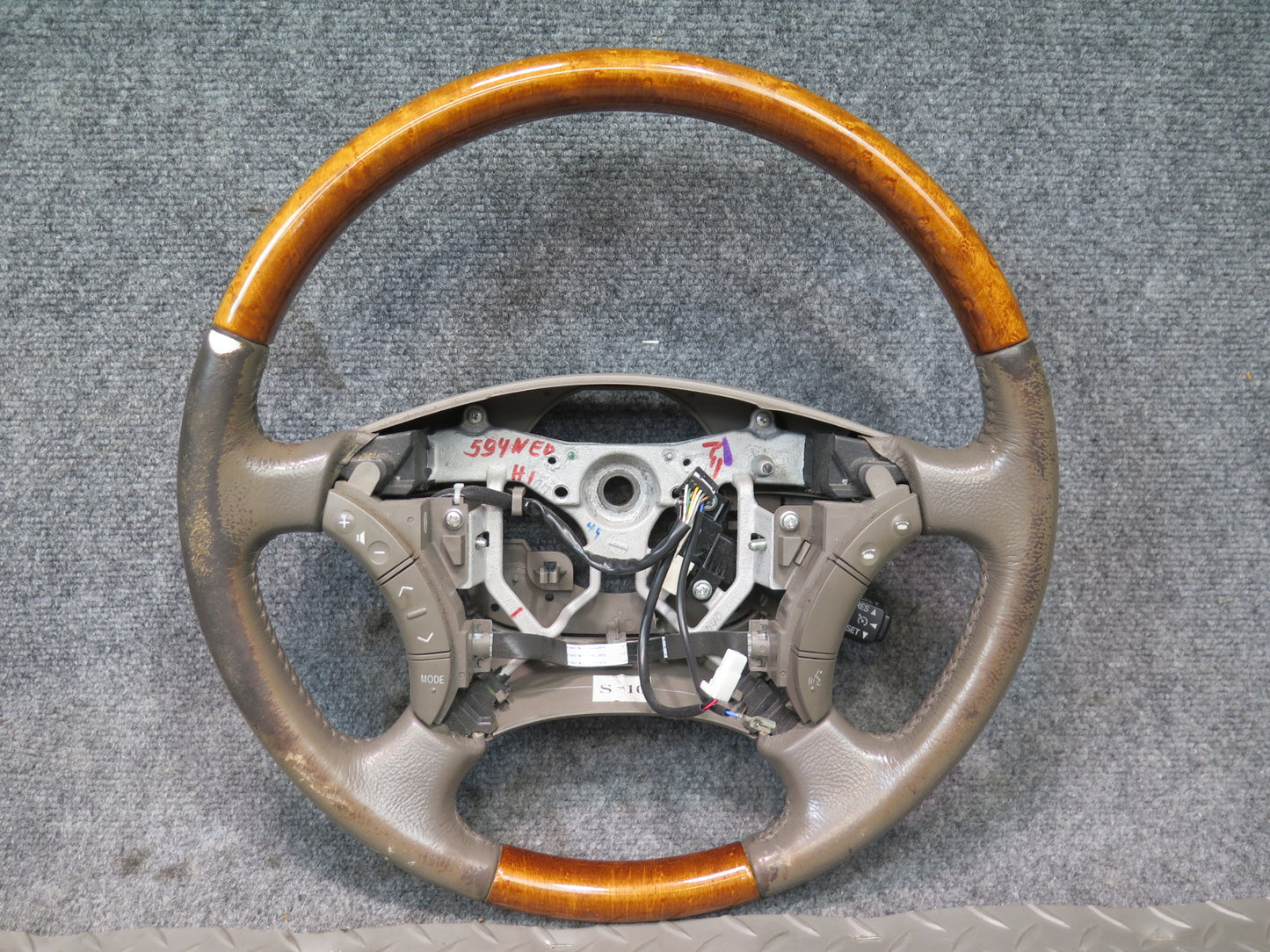 2003-2009 Lexus UZJ120L GX470 Leather Wood Steering w Controls & Cruise