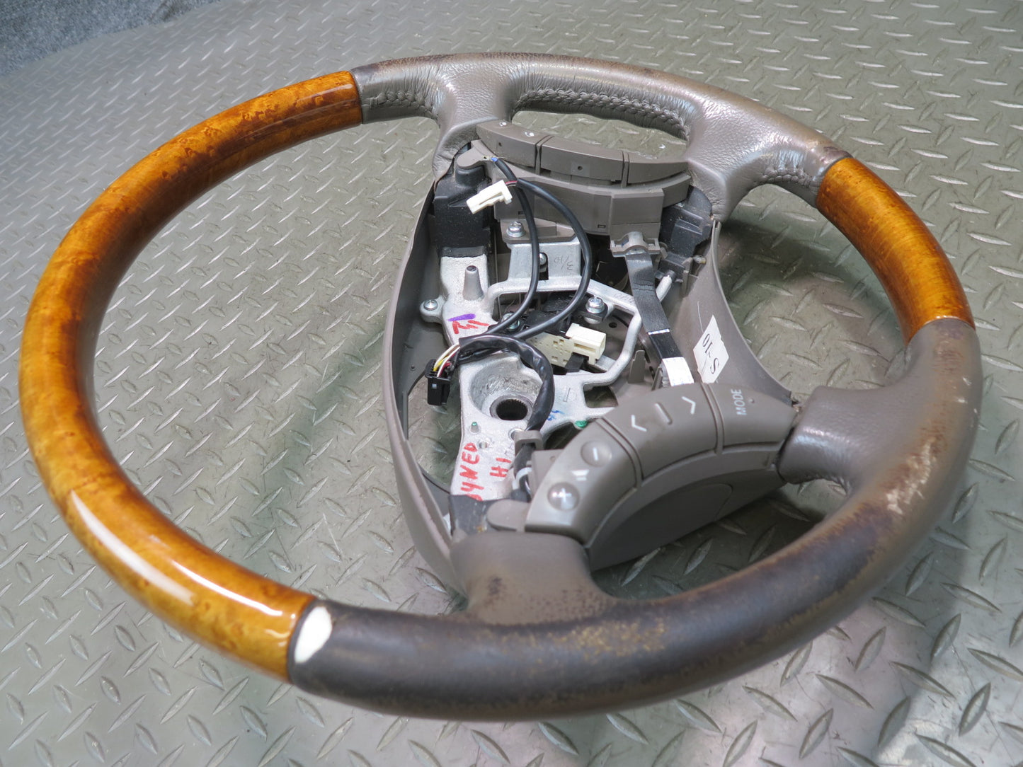 2003-2009 Lexus UZJ120L GX470 Leather Wood Steering w Controls & Cruise