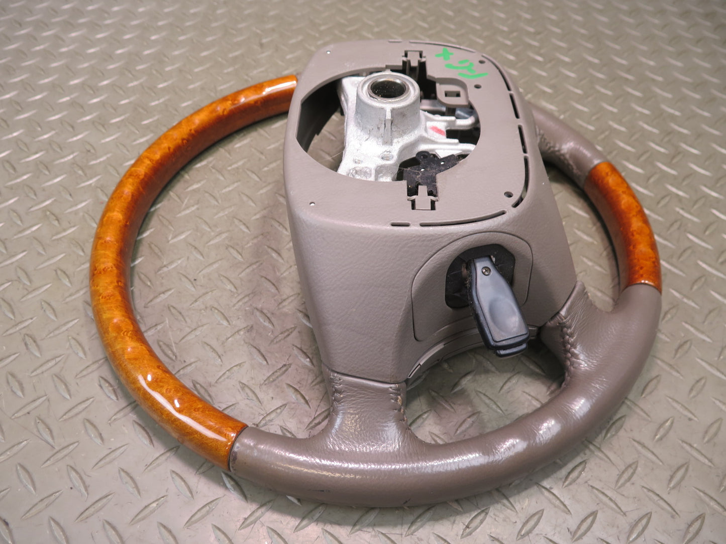 2003-2009 Lexus UZJ120L GX470 Leather Wood Steering w Controls & Cruise