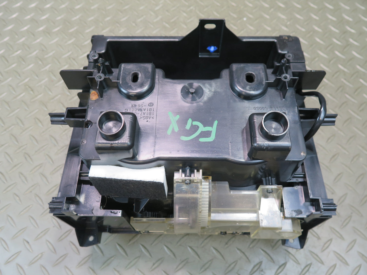 2003-2006 Lexus UZJ120L GX470 Center Console Compartment Storage 58910-60050