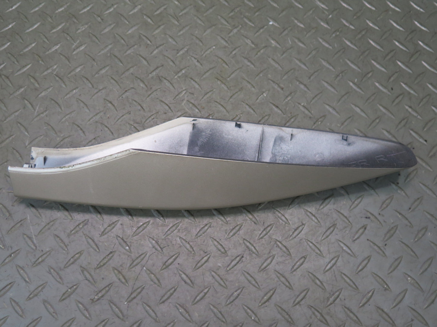 2003-2009 Lexus UZJ120L GX470 Front Right Roof Rack END Cap Trim Cover