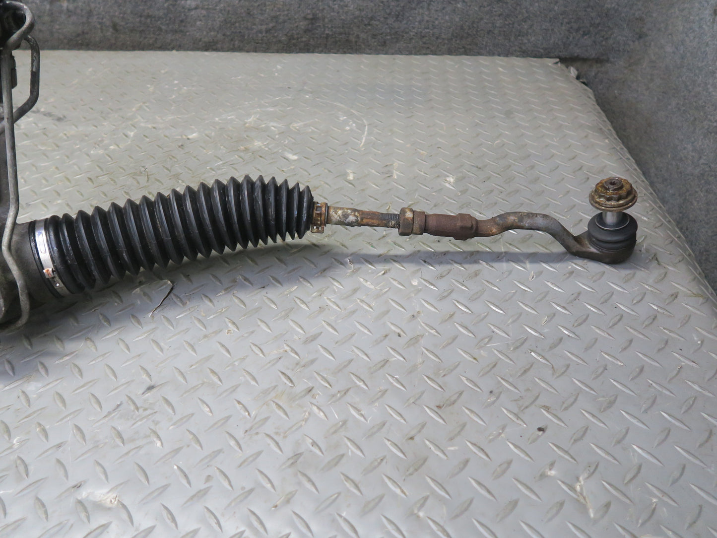 2010-2014 BMW E70 E71 X5M X6M Hydro Power Steering Rack & Pinion 6788972