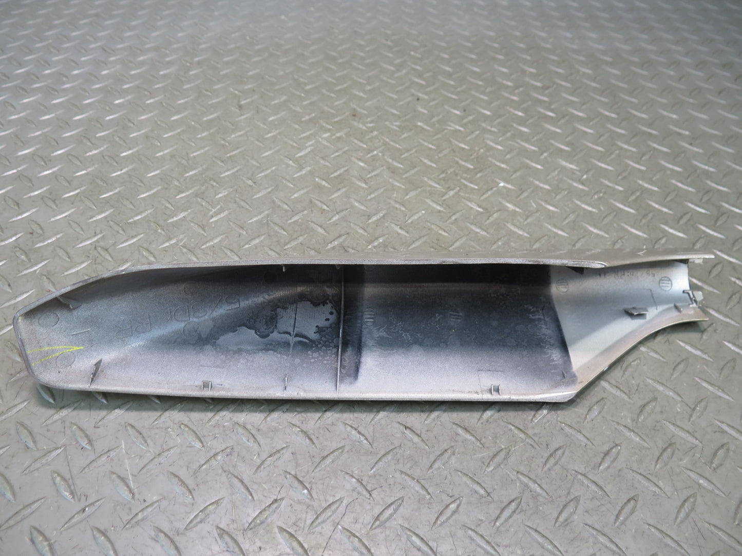 2003-2009 Lexus UZJ120L GX470 Rear Left Roof Rack END Cap Trim Cover