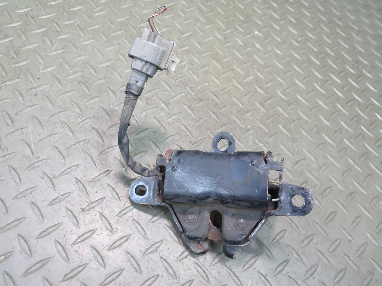 2006-2009 Lexus GX470 Front Hood Lock Latch