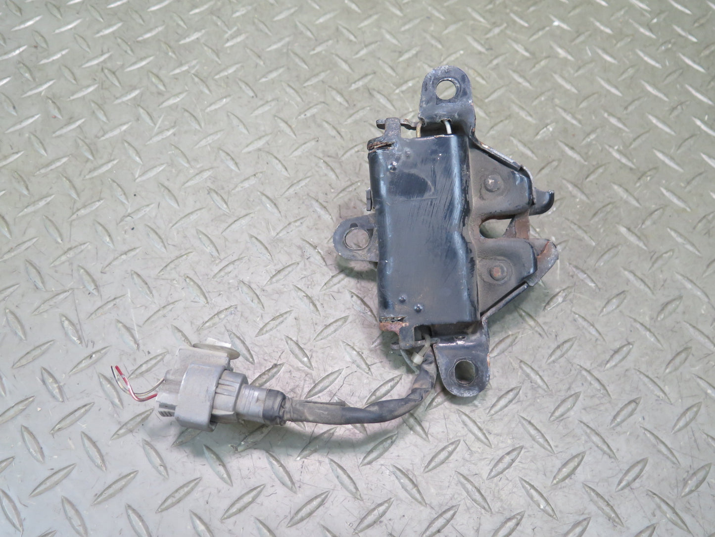 2006-2009 Lexus GX470 Front Hood Lock Latch