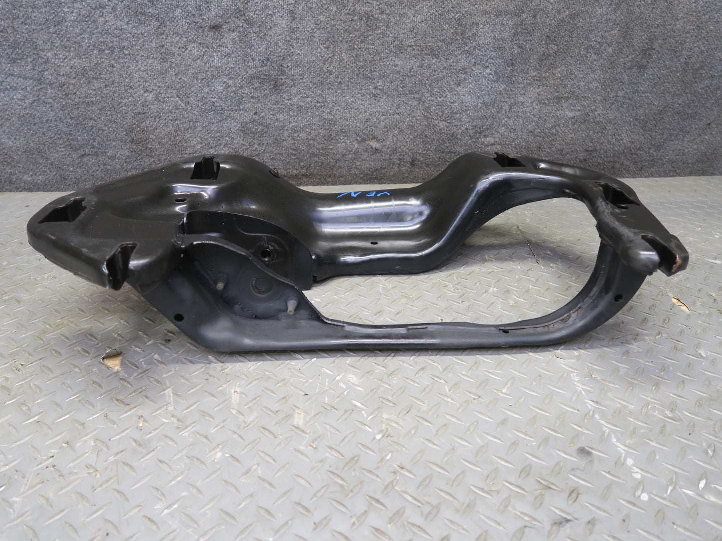 2014-2018 BMW F15 X5 AWD Automatic Transmission Crossmember Support Bracket