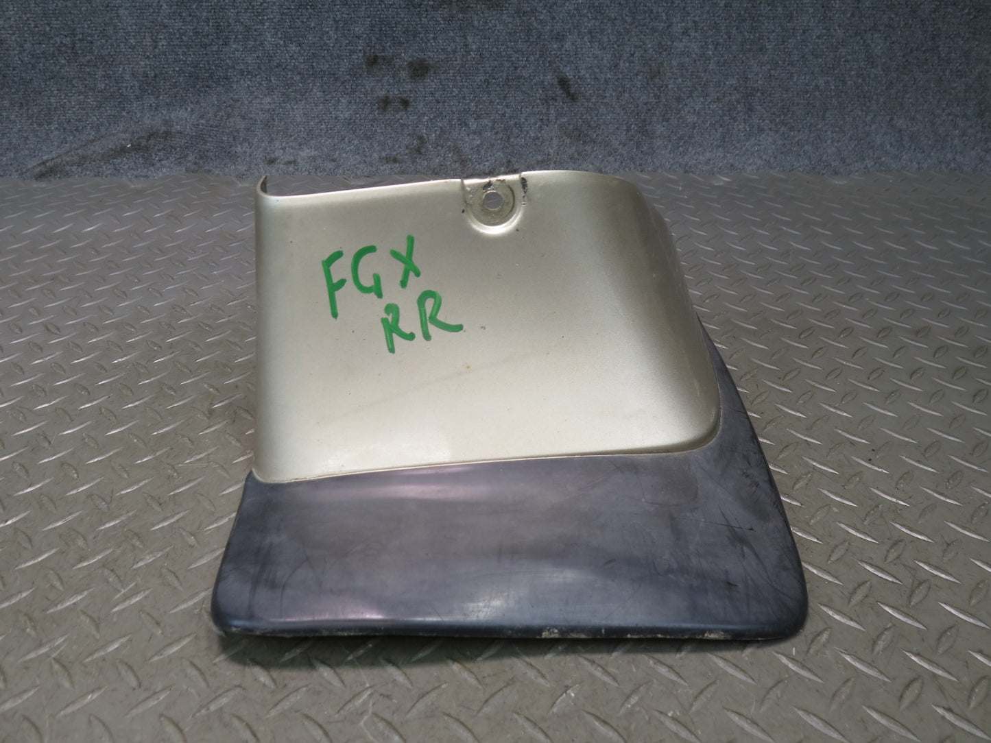 2003-2009 Lexus UZJ120L GX470 Rear Right MUD Flap Splash Guard 76625-60190