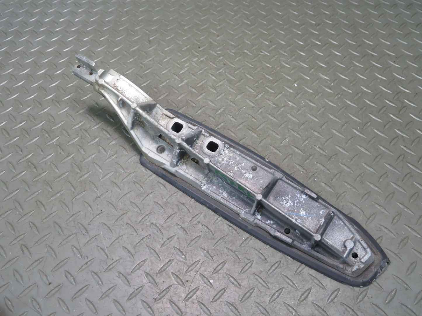 2003-2009 Lexus UZJ120L GX470 Rear Left Roof Rack Rail Mount Carrier Support