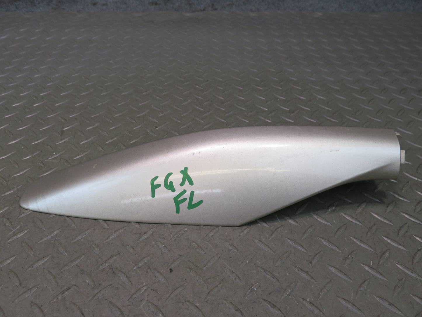 2003-2009 Lexus UZJ120L GX470 Front Left Roof Rack END Cap Trim Cover
