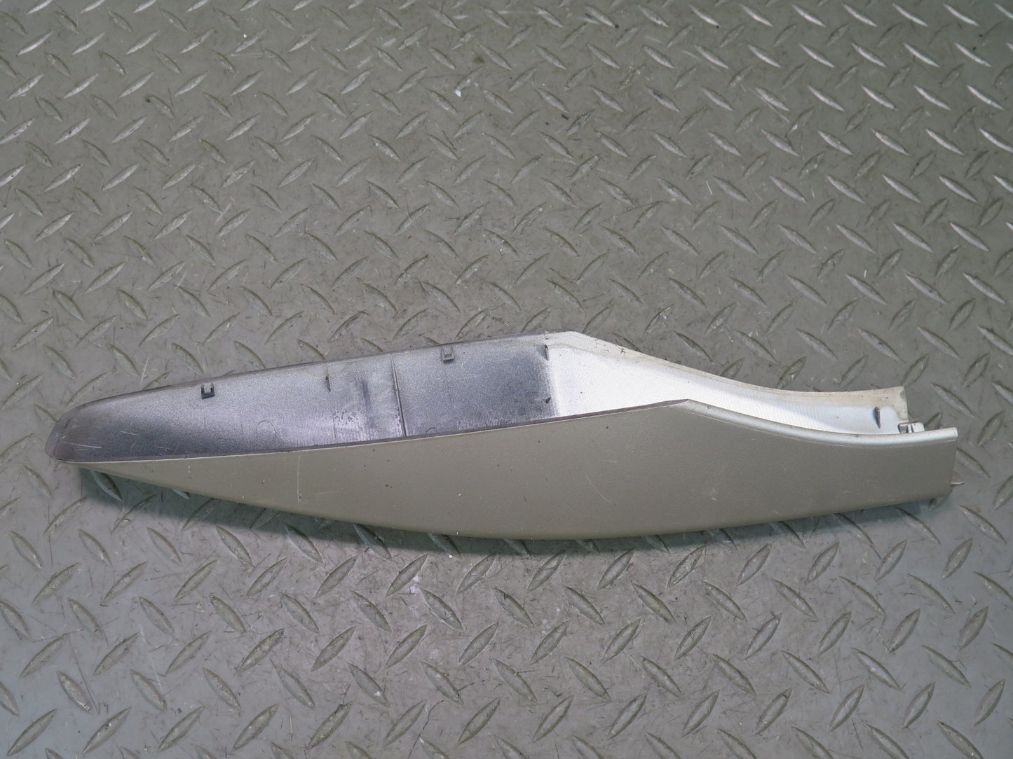 2003-2009 Lexus UZJ120L GX470 Front Left Roof Rack END Cap Trim Cover