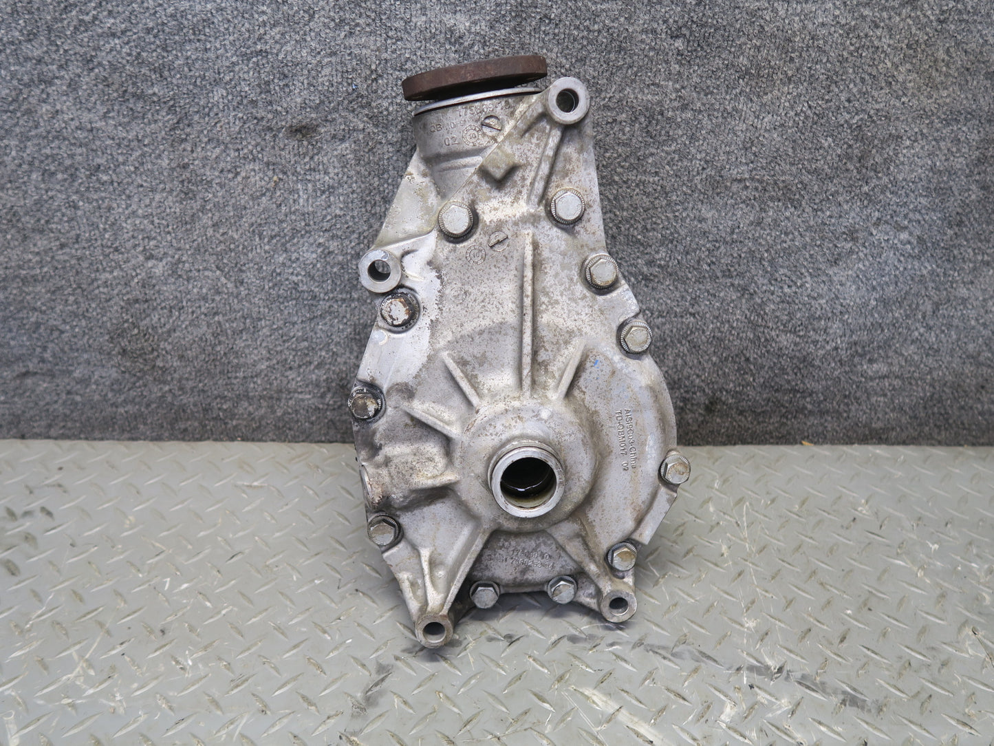 2010-2014 BMW E71 X6M Front Differential Carrier 3.91 Ratio 7602072