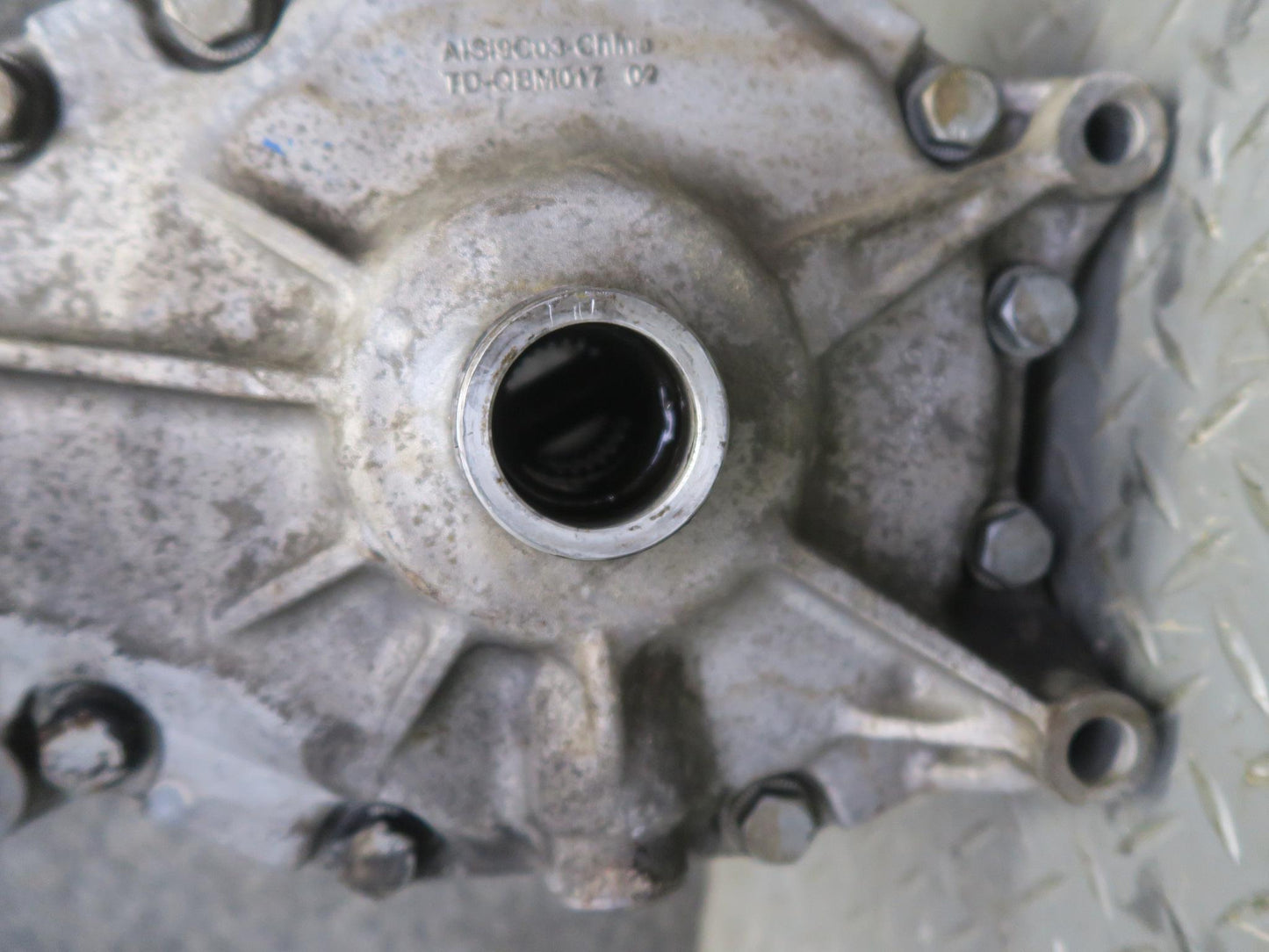 2010-2014 BMW E71 X6M Front Differential Carrier 3.91 Ratio 7602072