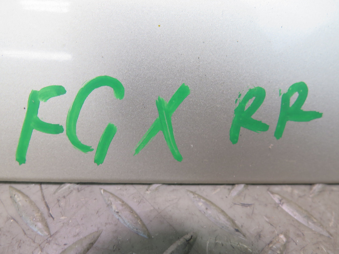 2003-2009 Lexus UZJ120L GX470 Rear Right Roof Rack END Cap Trim Cover