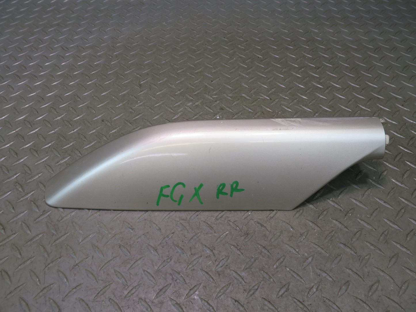 2003-2009 Lexus UZJ120L GX470 Rear Right Roof Rack END Cap Trim Cover