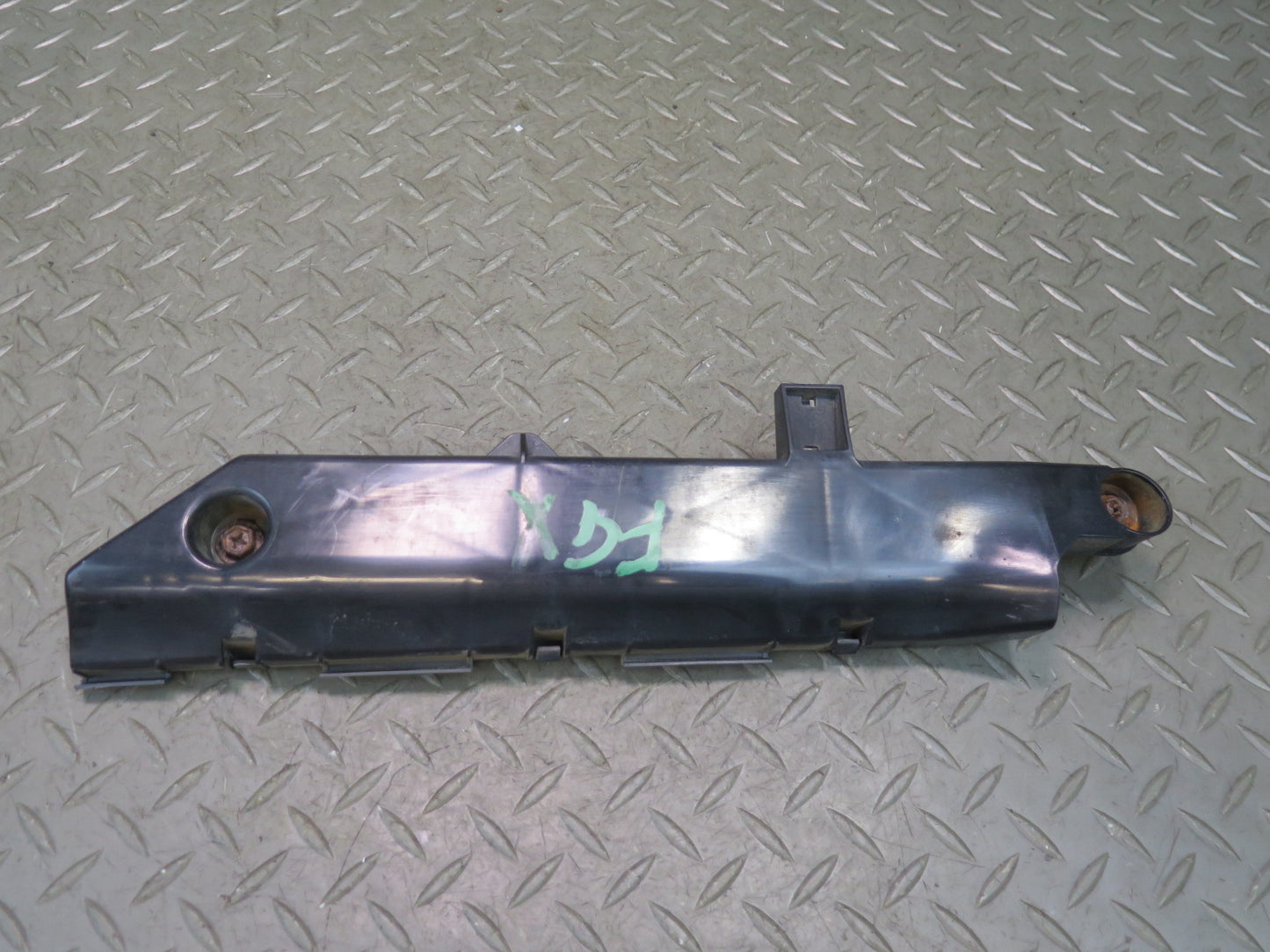 2003-2009 Lexus GX470 Rear Bumper Left & Right Mount Bracket Support Set of  2