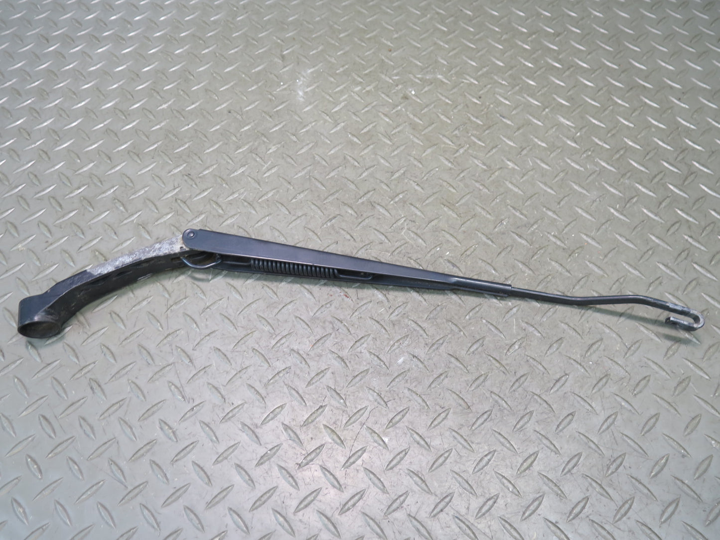 2003-2009 Lexus UZJ120L GX470 Front Left & Right Wiper Arm Set of 2