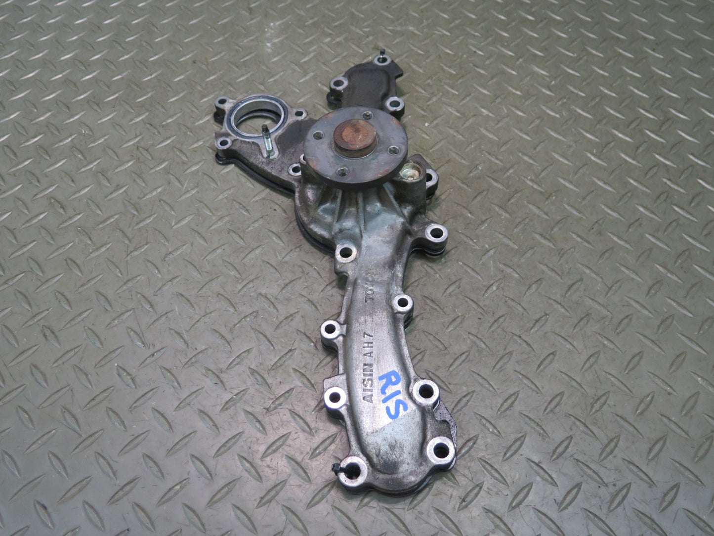 06-13 Lexus GSE20L IS250 2.5L 4GRFSE Engine Motor Water Pump OEM