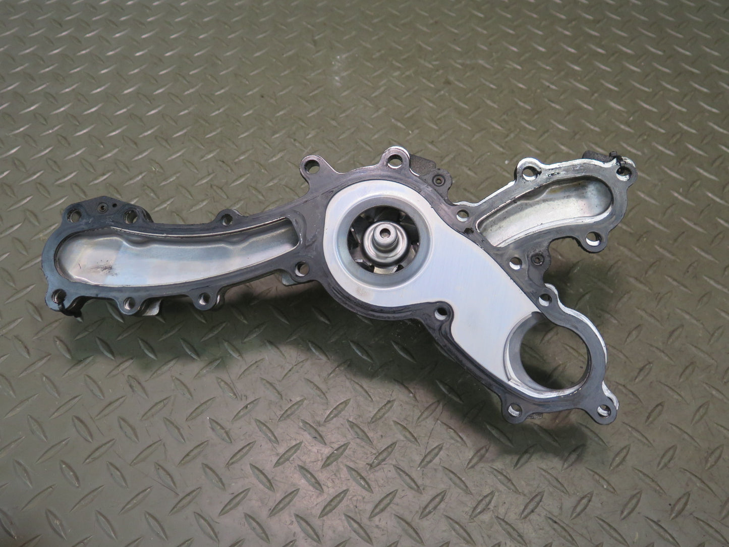 06-13 Lexus GSE20L IS250 2.5L 4GRFSE Engine Motor Water Pump OEM