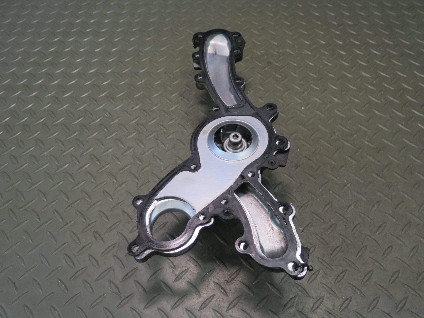 06-13 Lexus GSE20L IS250 2.5L 4GRFSE Engine Motor Water Pump OEM