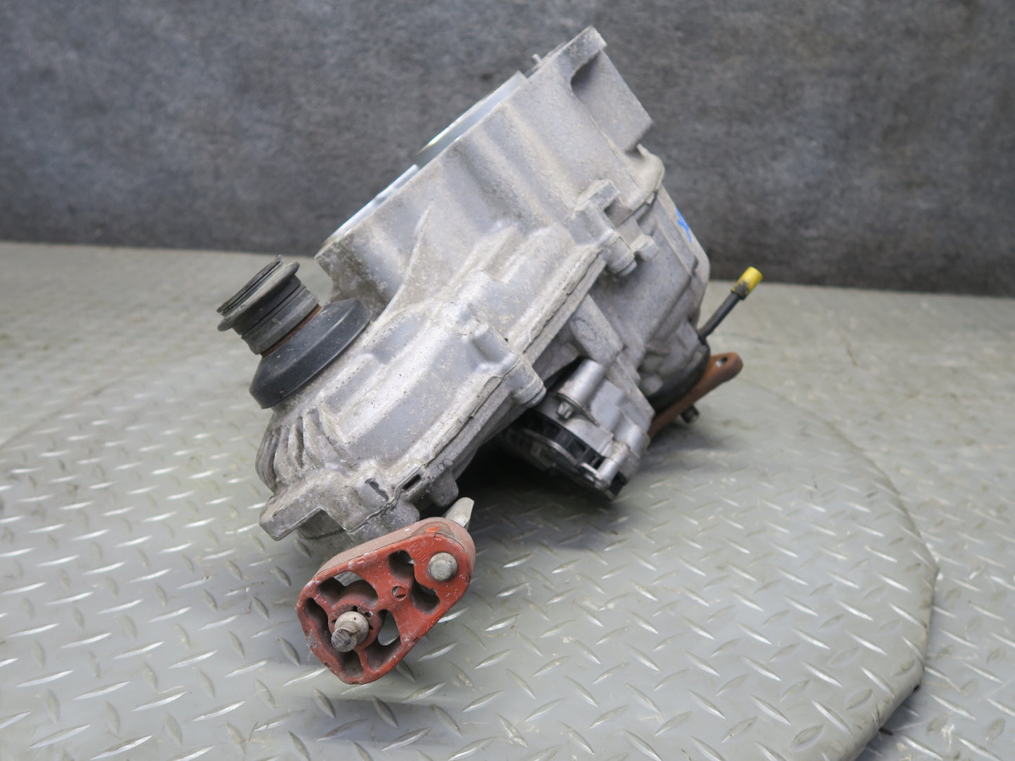 2014-2018 BMW F15 F16 X5 X6 50IX N63 AWD ATC45L Transfer Case w Motor 93K Miles
