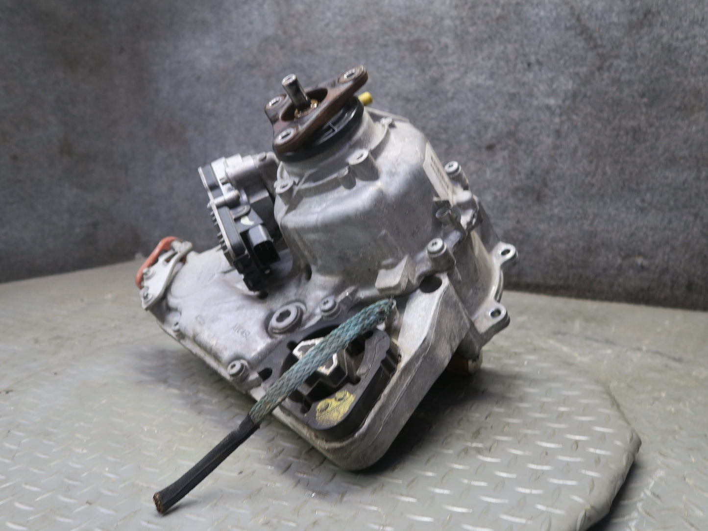 2014-2018 BMW F15 F16 X5 X6 50IX N63 AWD ATC45L Transfer Case w Motor 93K Miles