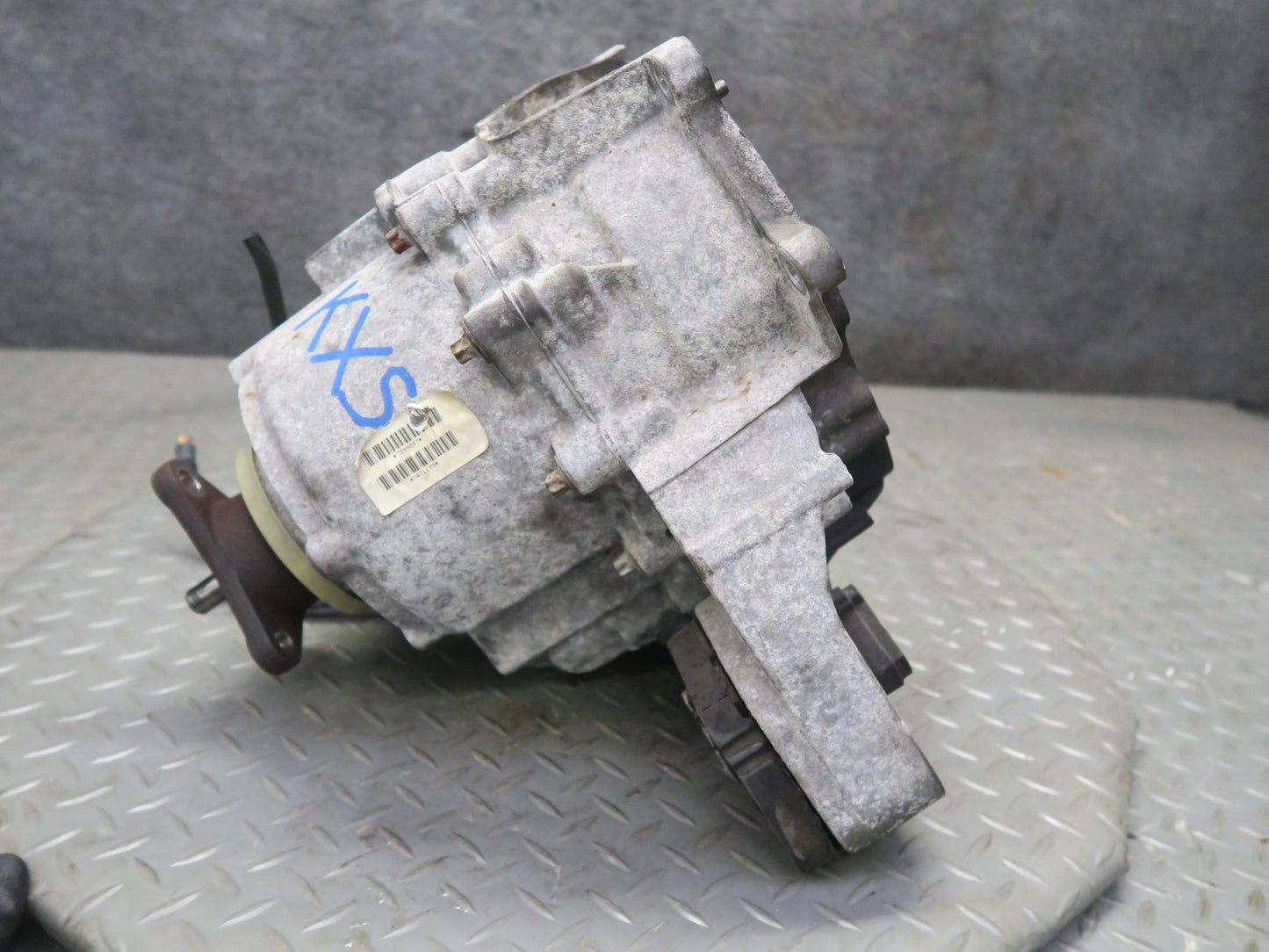 2010-2014 BMW E70 E71 X5M X6M 4.4L AWD ATC700 Transfer Case Box w Motor