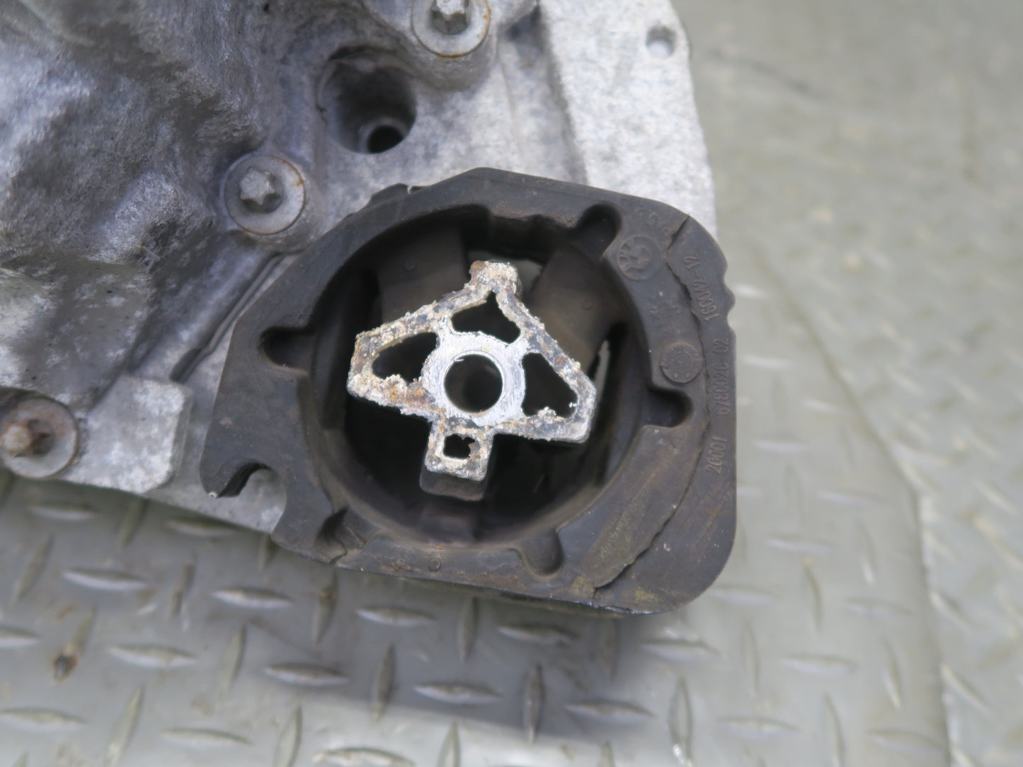 2010-2014 BMW E70 E71 X5M X6M 4.4L AWD ATC700 Transfer Case Box w Motor