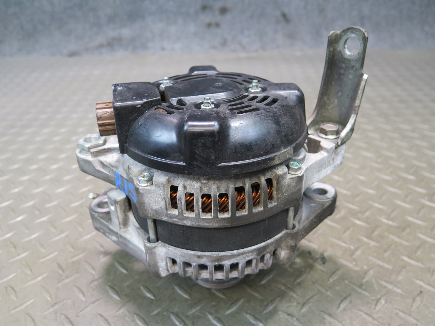 10-13 Lexus IS250 GSE20L 2.5L 4GRFSE Convertible Engine Generator Alternator OEM