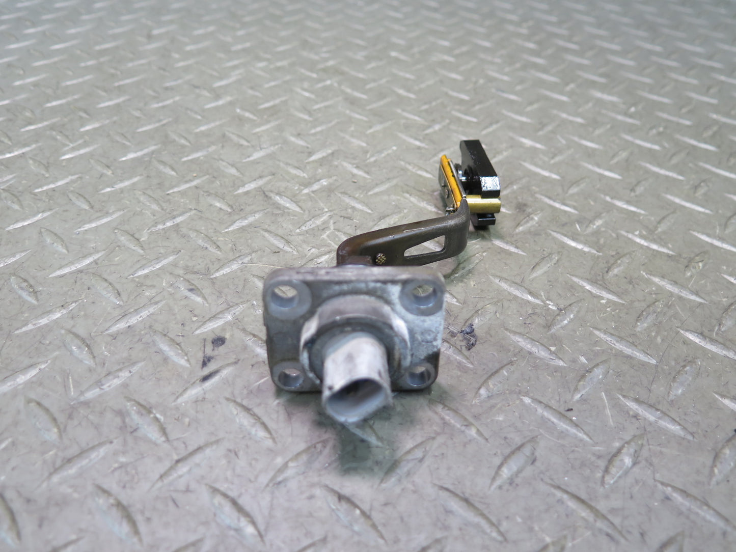 06-13 Lexus GSE20L IS350 IS250 Engine Oil Level Sensor OEM