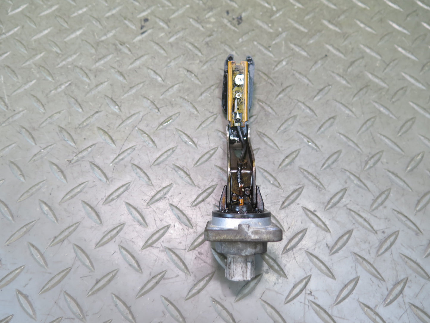 06-13 Lexus GSE20L IS350 IS250 Engine Oil Level Sensor OEM