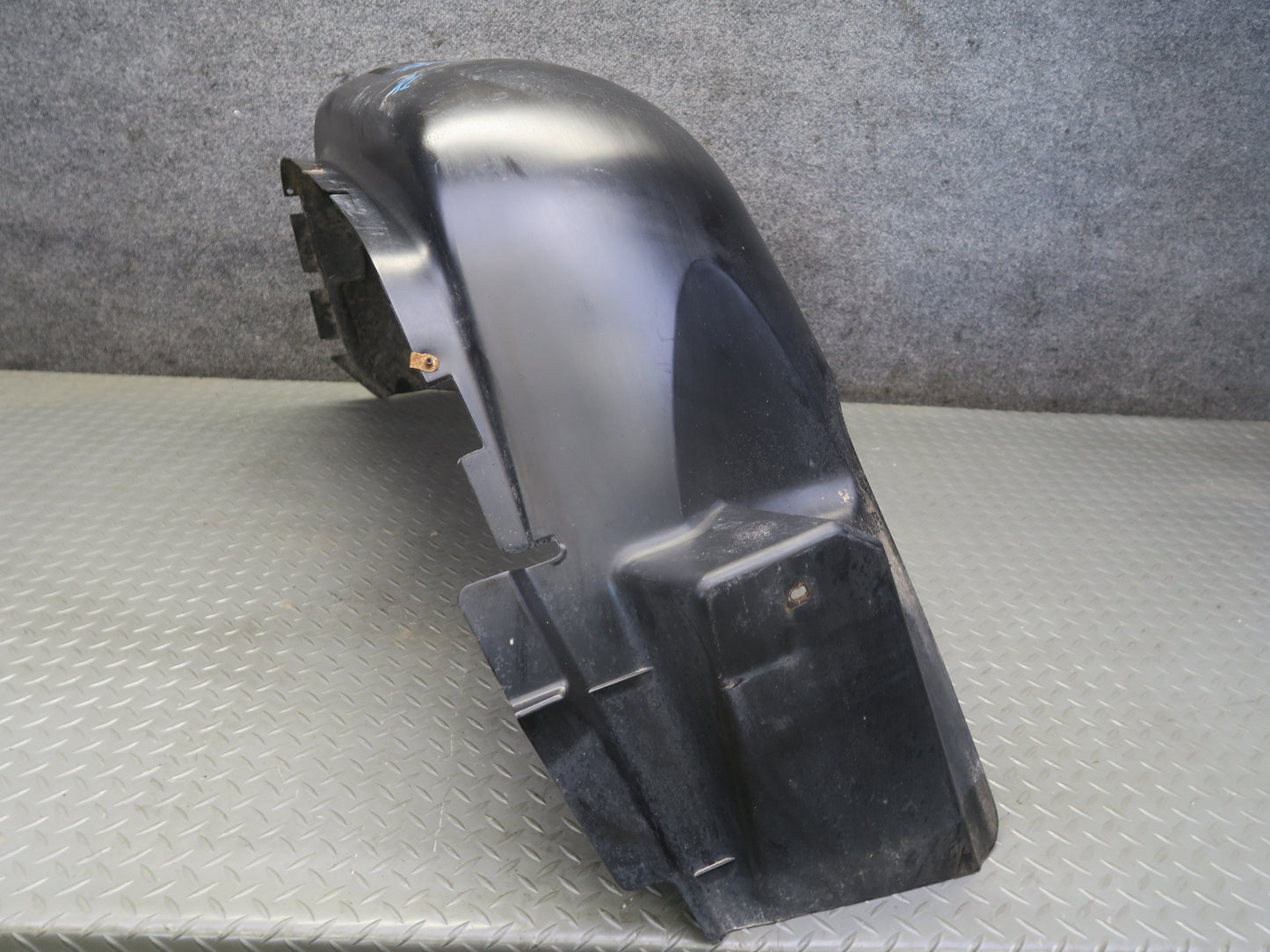 2003-2009 Hummer H2 Rear Left Wheel Fender Liner Splash Guard Shield 15111879