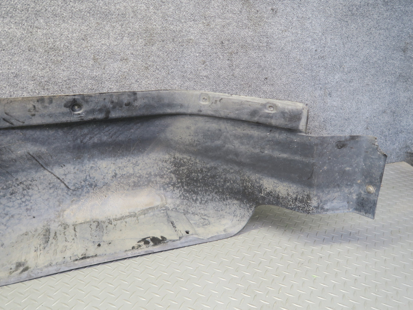 2002-2018 Mercedes W463 G500 G550 Rear Left Fender Liner Splash Shield