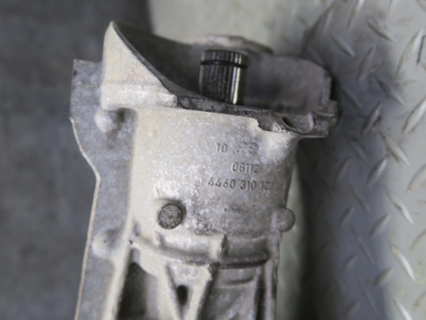 2011-2018 Porsche Cayenne 958 Hybrid AWD AGT Front Differential Carrier 3.27