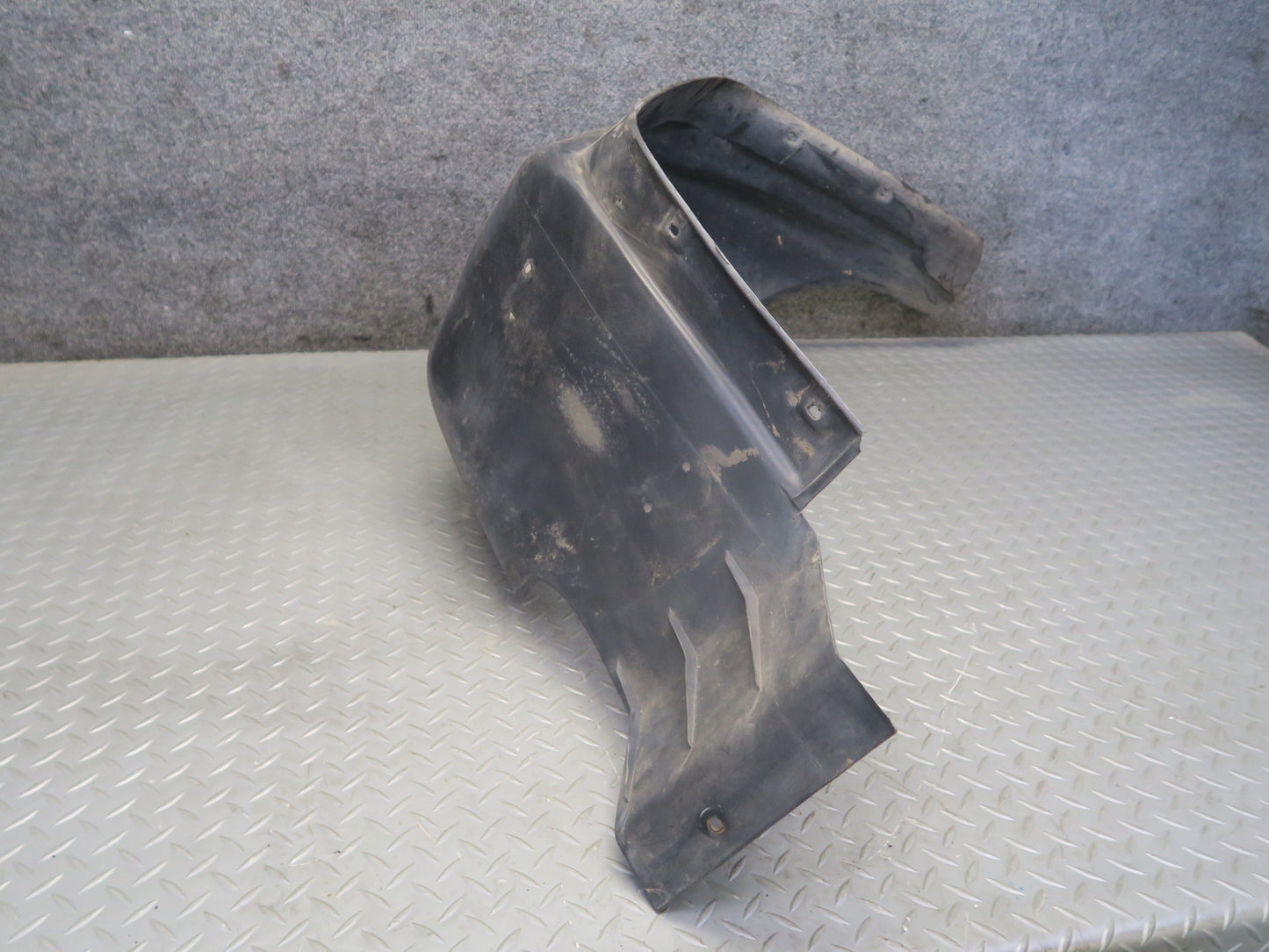 2002-2018 Mercedes W463 G500 G550 Rear Right Fender Liner Splash Shield
