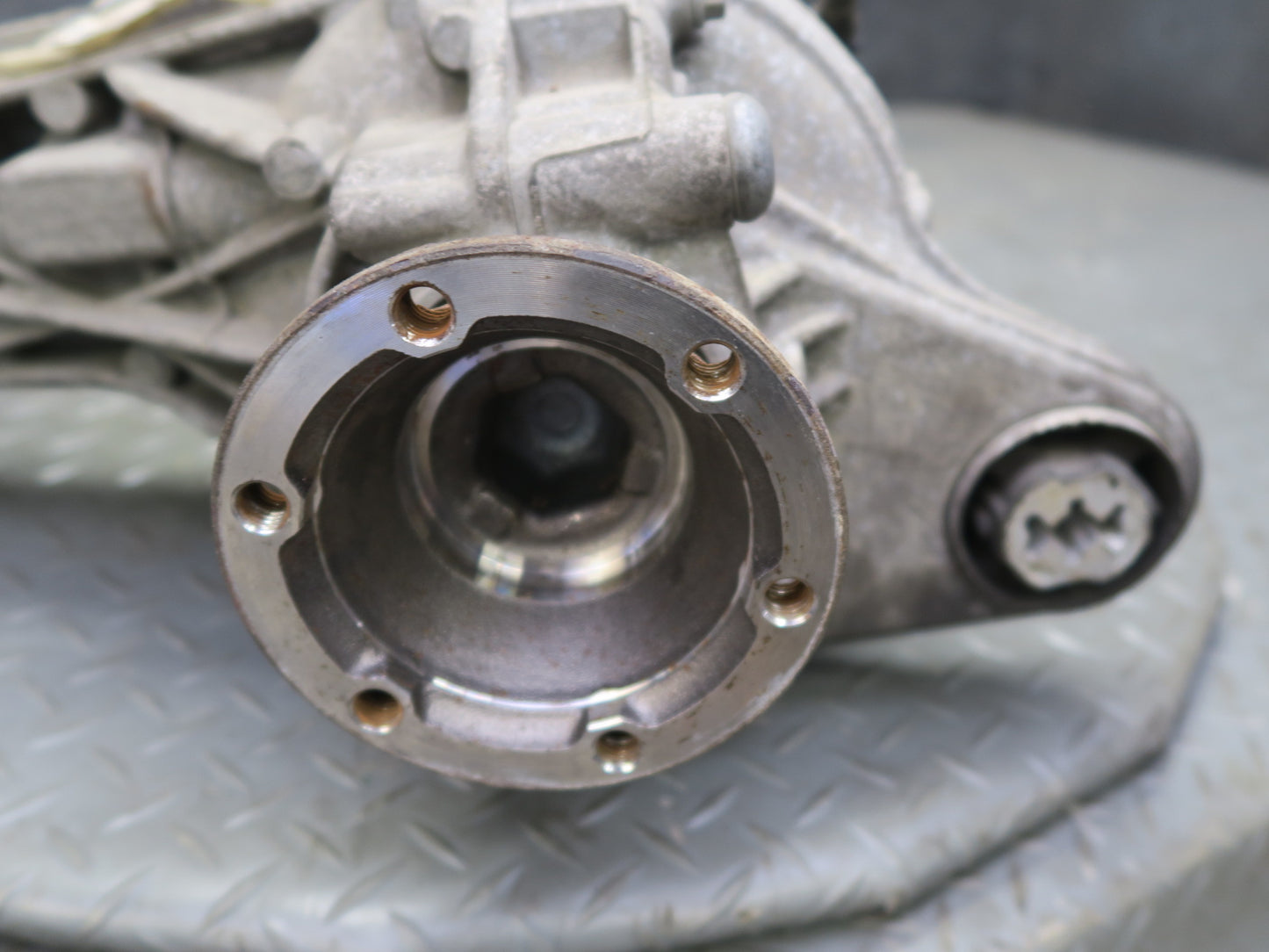 2011-2018 Porsche Cayenne 958 Hybrid AWD AGT Front Differential Carrier 3.27
