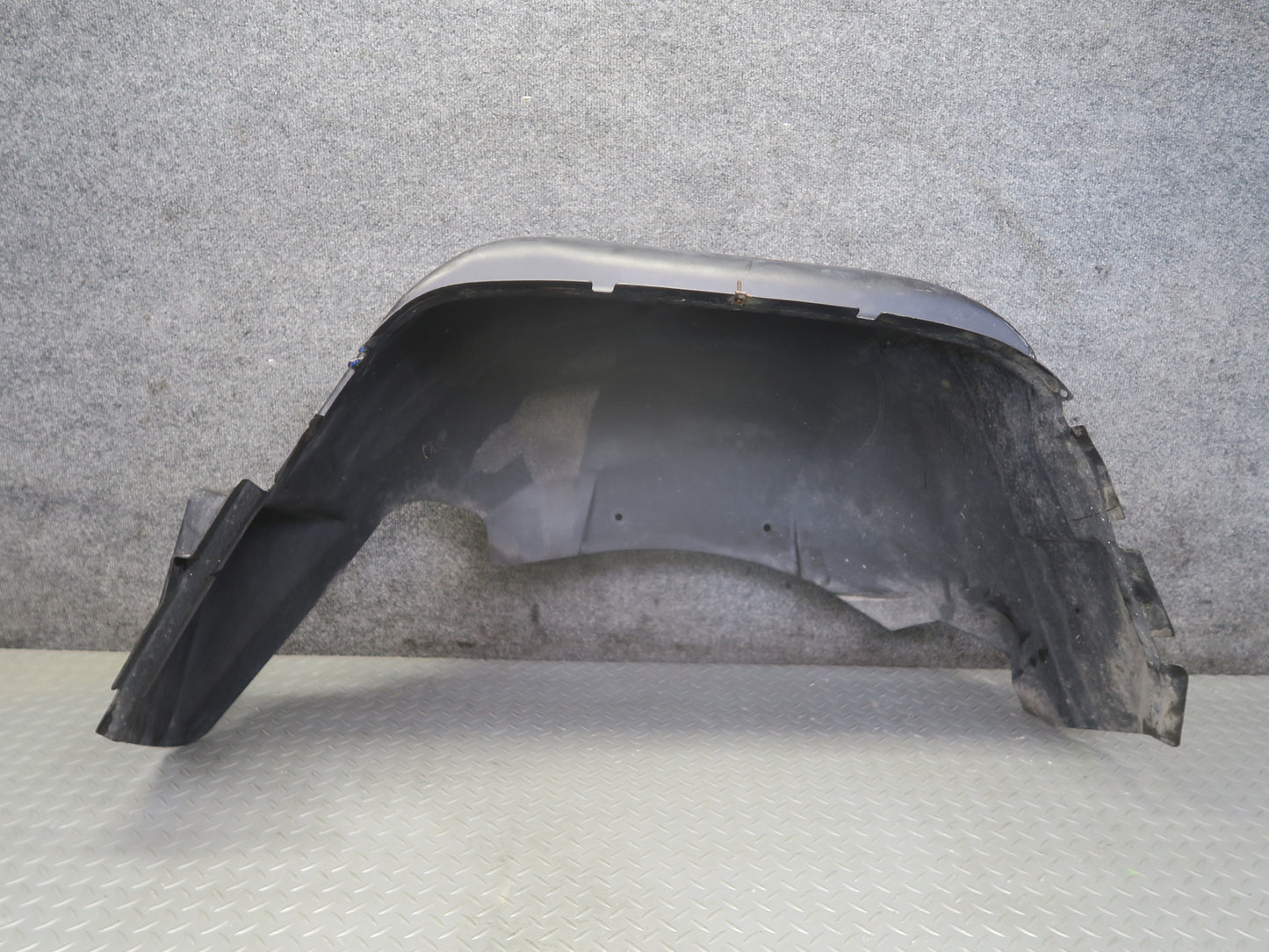 2003-2009 Hummer H2 Rear Right Wheel Fender Liner Splash Guard Shield 15111880