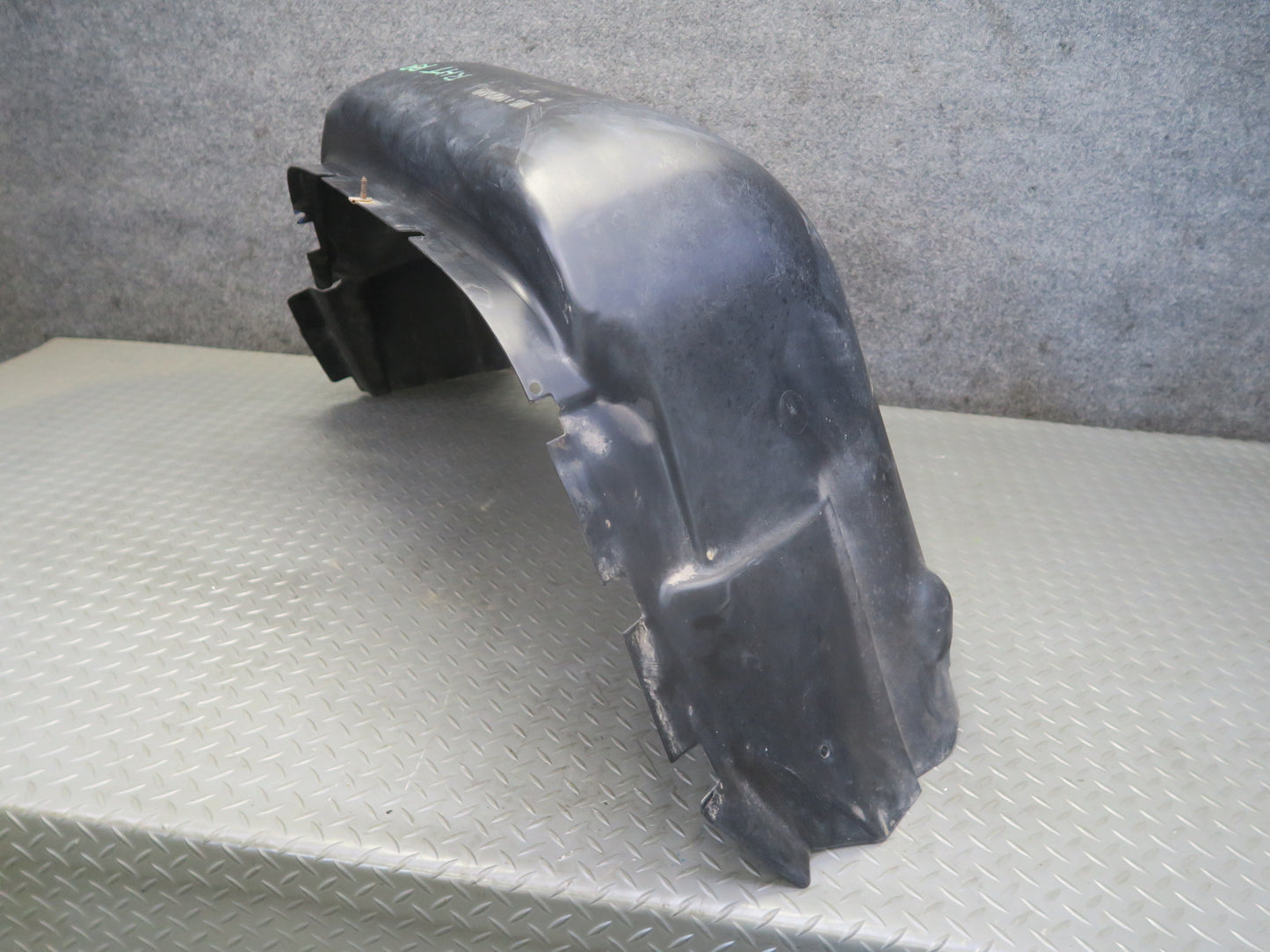 2003-2009 Hummer H2 Rear Right Wheel Fender Liner Splash Guard Shield 15111880
