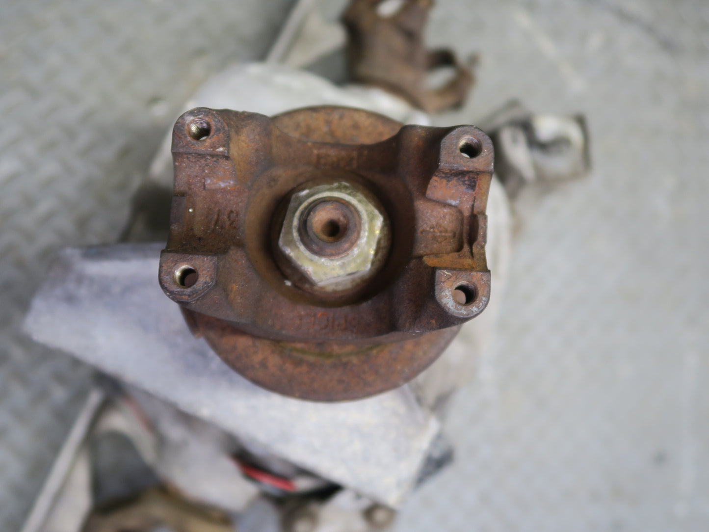 88-96 Chevrolet Corvette C4 M/T Dana 36 Rear Differential Carrier LSD 3.07 OEM