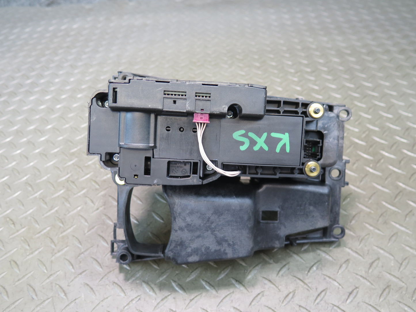 2010-2014 BMW E71 X6M A/T Automatic Transmission Gear Shifter Selector