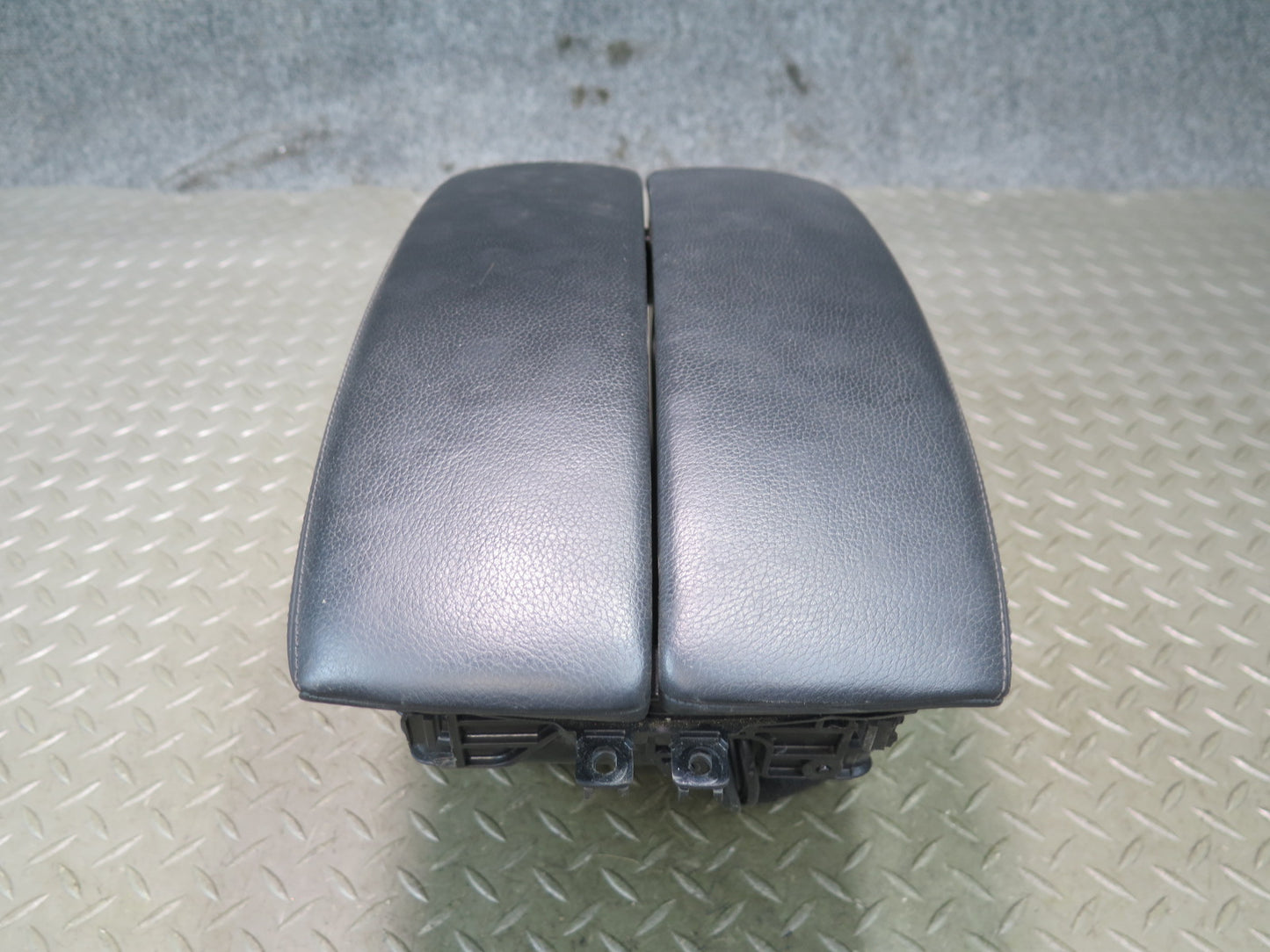 2008-2014 BMW E71 E72 X6 X6M Center Console Leather Armrest Compartment Storage
