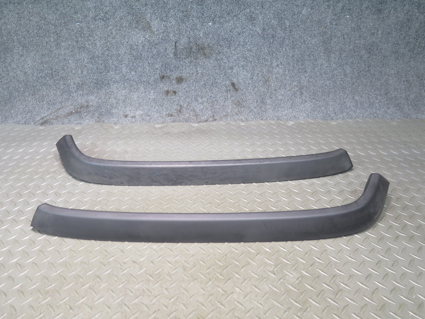 2003-2009 Hummer H2 Front Left & Right Upper Fender Flare Wheel Arch Molding Set