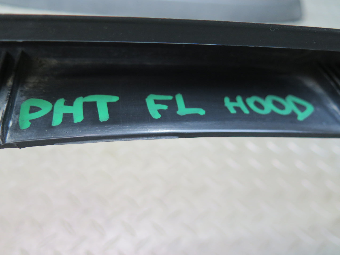 2003-2009 Hummer H2 Front Left & Right Upper Fender Flare Wheel Arch Molding Set