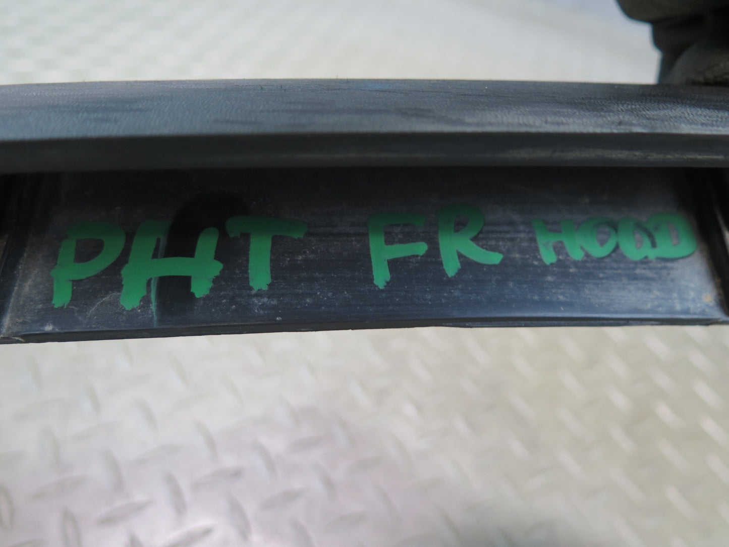 2003-2009 Hummer H2 Front Left & Right Upper Fender Flare Wheel Arch Molding Set