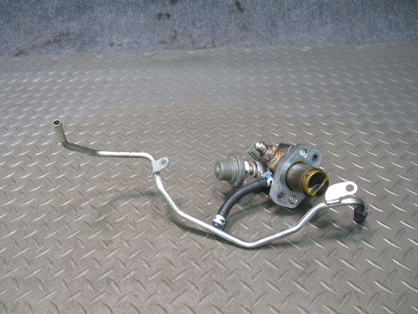 10-13 Lexus GSE20L IS250 2.5L 4GRFSE High Pressure Fuel Pump w Pipe Line Set OEM