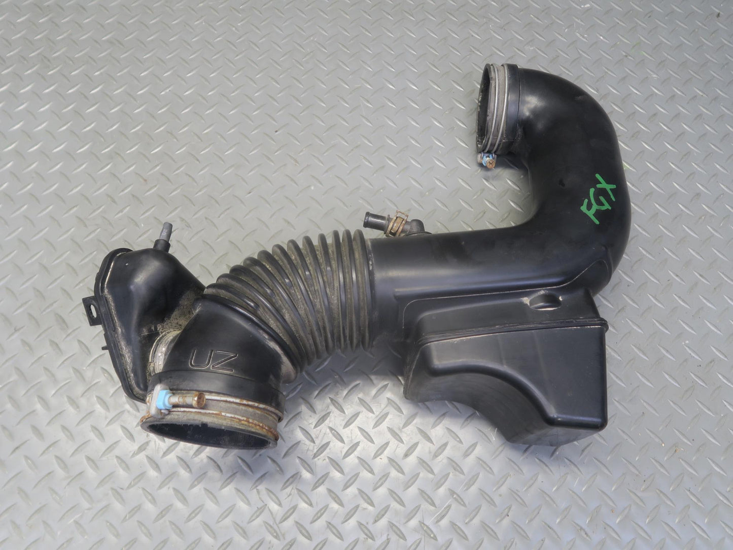 2005-2009 Lexus UZJ120L GX470 Air Intake Resonator Hose Pipe Line 17880-50061