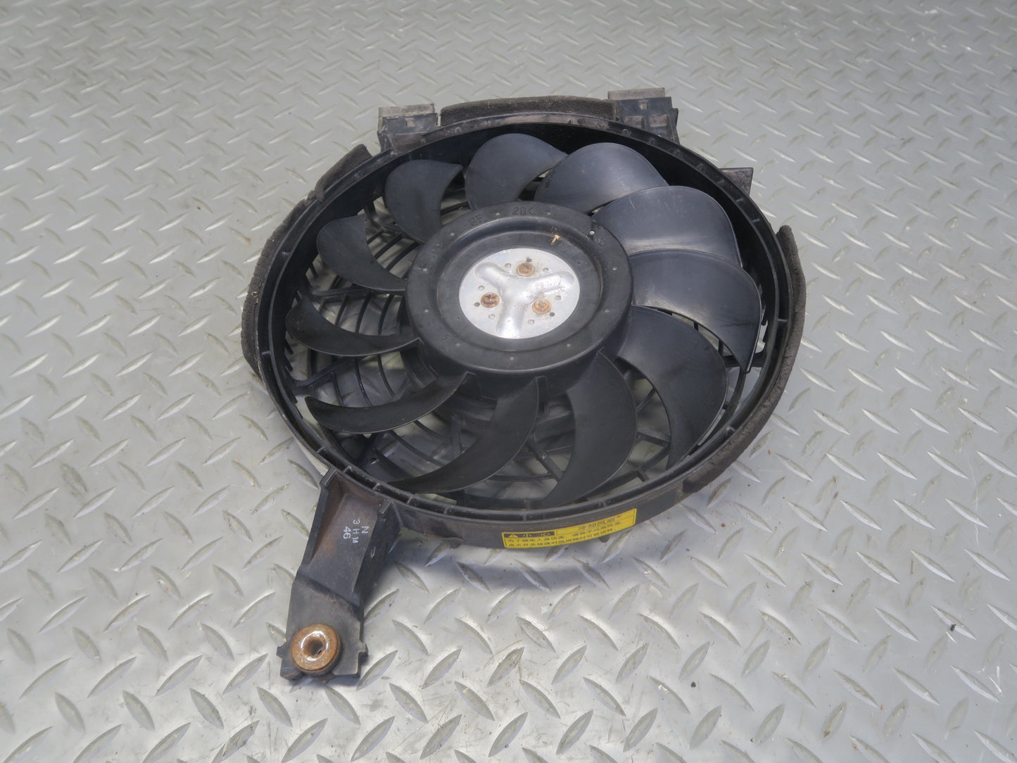2003-2009 Lexus UZJ120L GX470 A/C Condenser Cooling Fan Motor