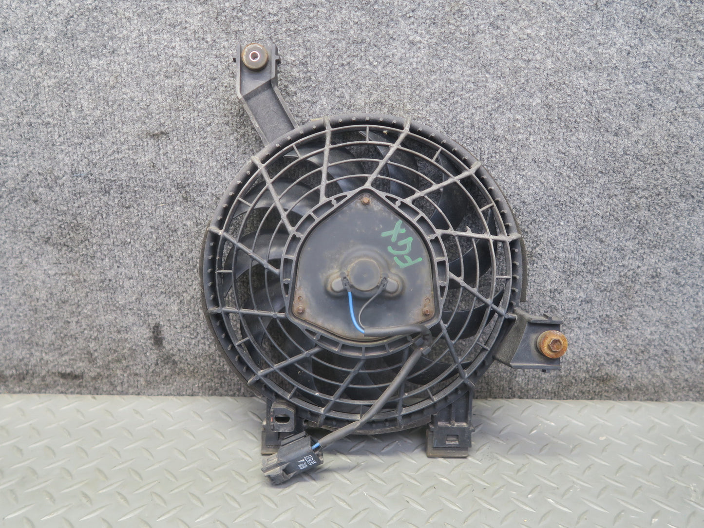 2003-2009 Lexus UZJ120L GX470 A/C Condenser Cooling Fan Motor