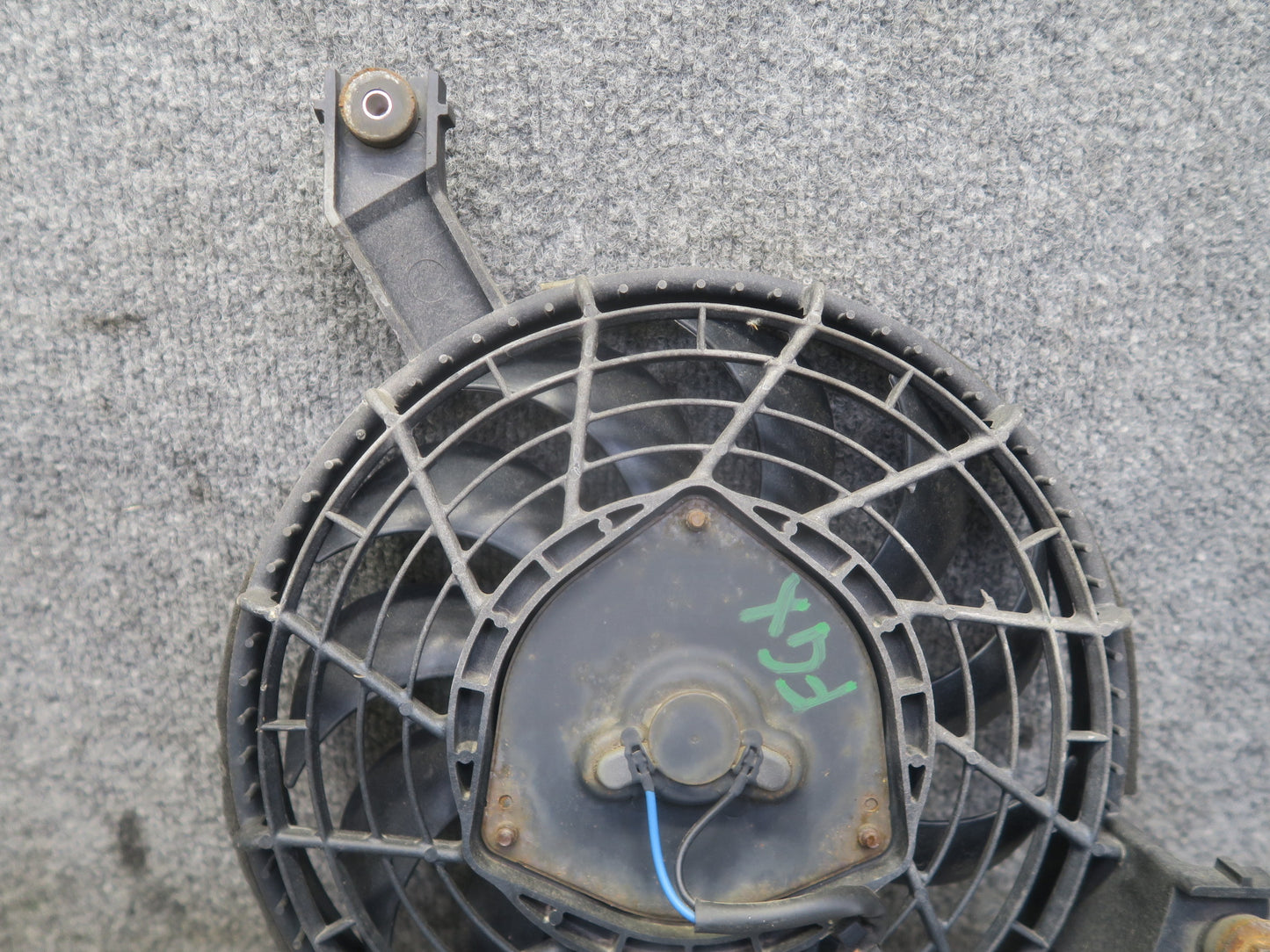2003-2009 Lexus UZJ120L GX470 A/C Condenser Cooling Fan Motor