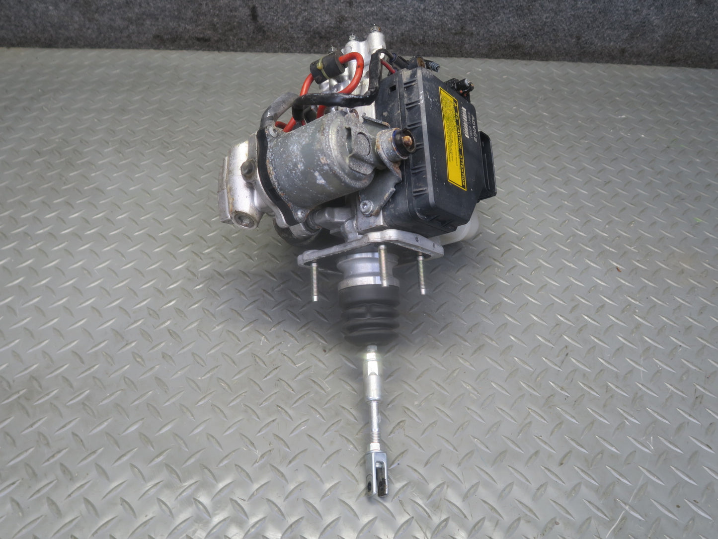 2005-2009 Lexus UZJ120L GX470 ABS Pump & Brake Master Cylinder Assembly