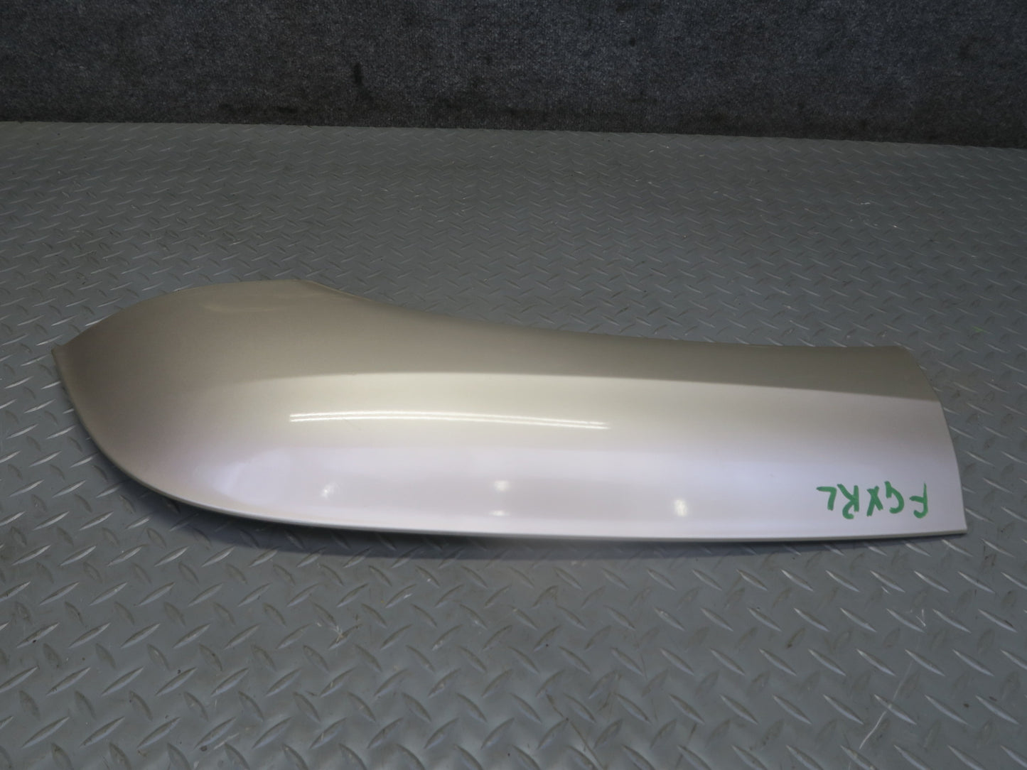 2003-2009 Lexus UZJ120L GX470 Rear Left Fender Flare Trim Molding Cover